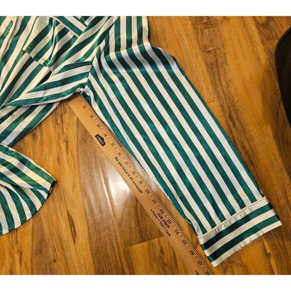 Show Me Your Mumu XXL Green White Satin Feel jammies. Soft. Sexy. Stylish. NY. - Picture 9 of 16